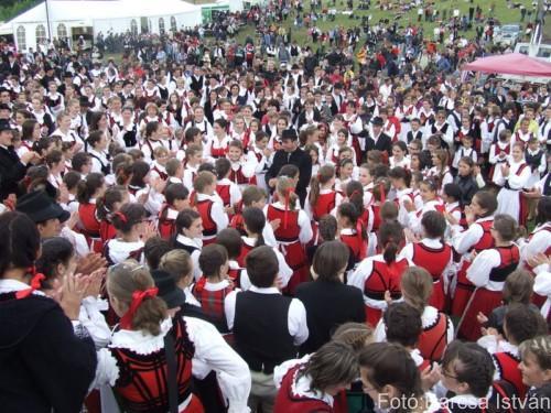A tánc, a dal, a zene legnagyobb székelyföldi ünnepe Ezer Székely Leány Napja 2011. július 02. szombat,