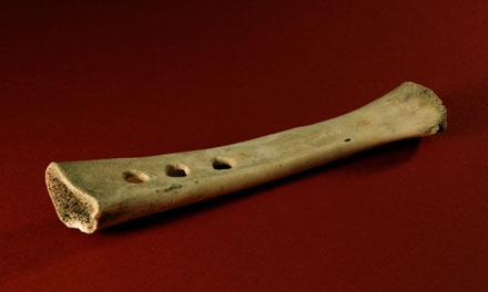 40 000 éves nyelvbedugós furulya